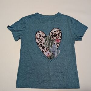 🎀$5 SHEIN Blue Short Sleeve Tee with Graphic Heart Design